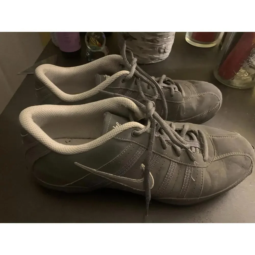 Nike Women's Sneakers Gray, Size 10​​